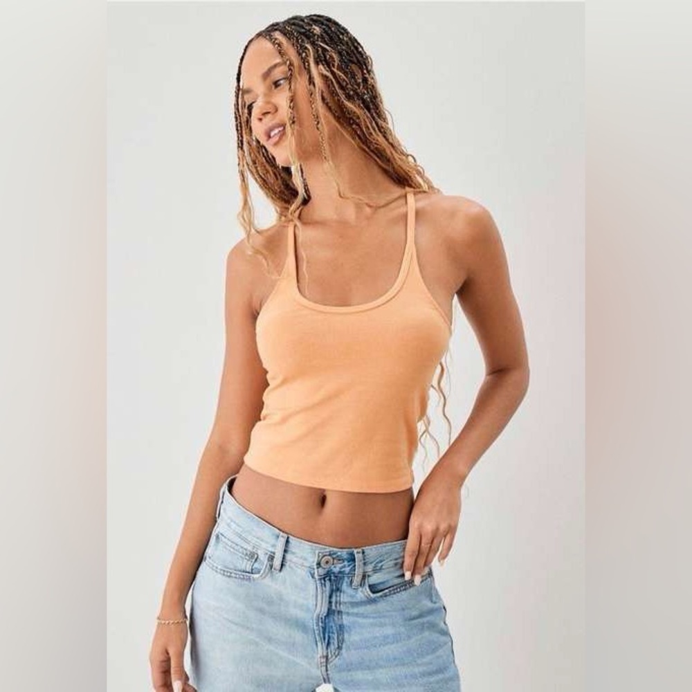 AE Convertible Tank Top - Picture 2 of 13